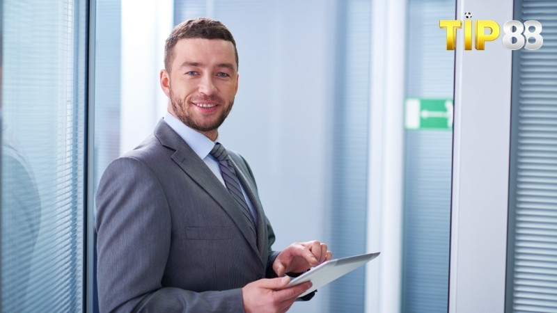 Alan Nguyễn từng giữ nhiều vị trí quản lý cấp cao trước khi làm CEO nhà cái